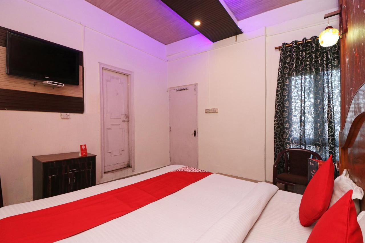 Oyo 77137 Hotle Castle Inn 뭄바이 외부 사진